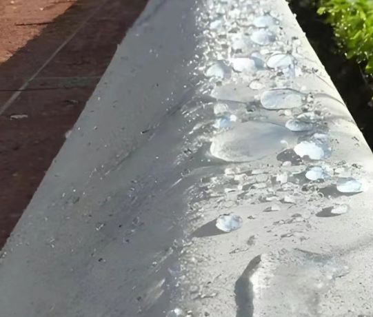 东成镇硅烷浸渍涂料在混凝土保护中的应用